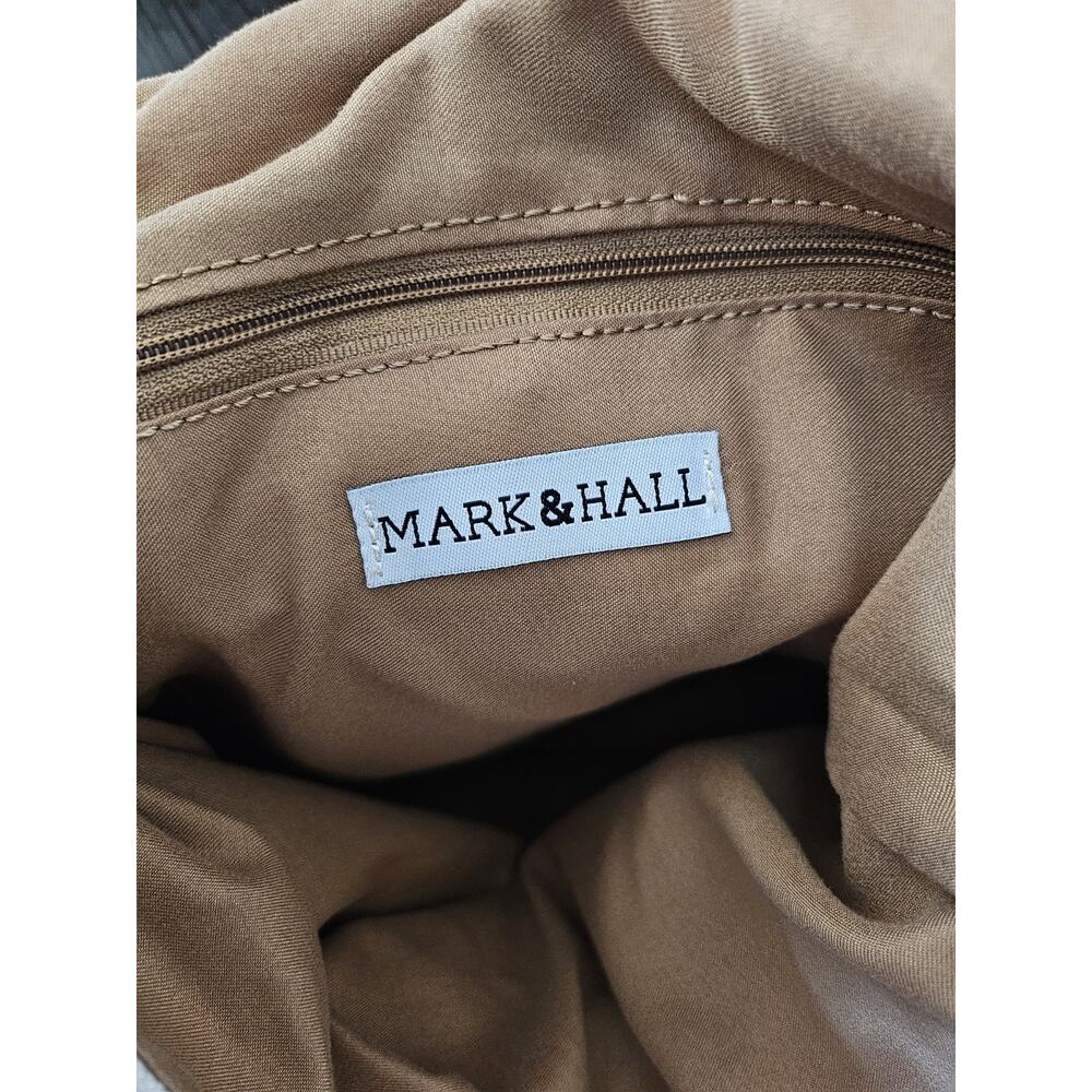 Mark & Hall Color Block Tote Bag - Picture 4 of 14
